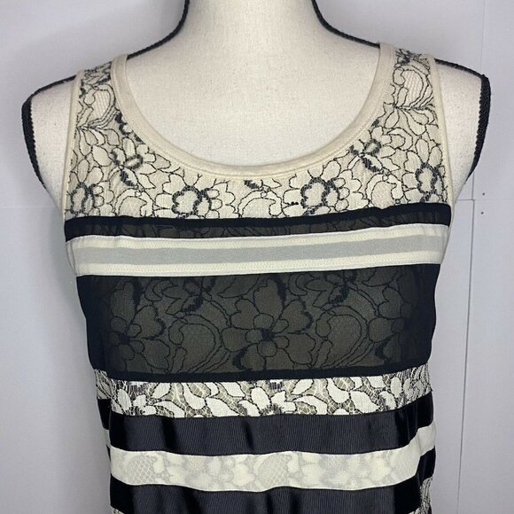 Ann Taylor Loft Knit Top Petite Small Sleeveless Scoop Neck Lace Front EUC - Picture 2 of 6
